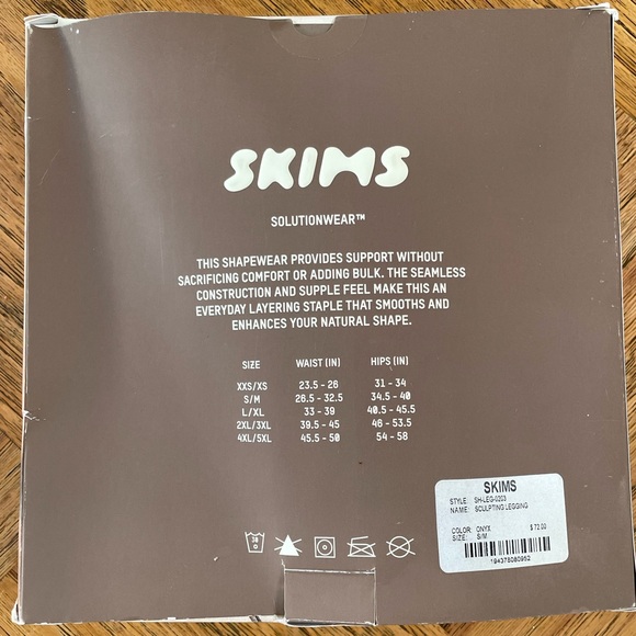 SKIMS SCULPTED LEGGINGS | ONYX - never worn, tried them on & they don’t fit. - Picture 2 of 3